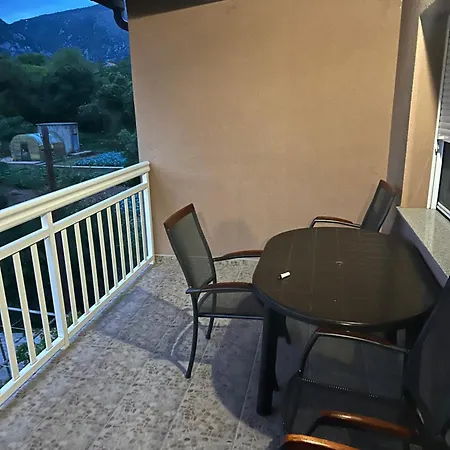 Kuca Sa Bazenom A&f Mostar